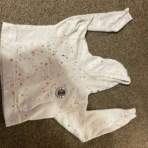 Cross colours cropped hoodie small from zoomies good condition barley worn